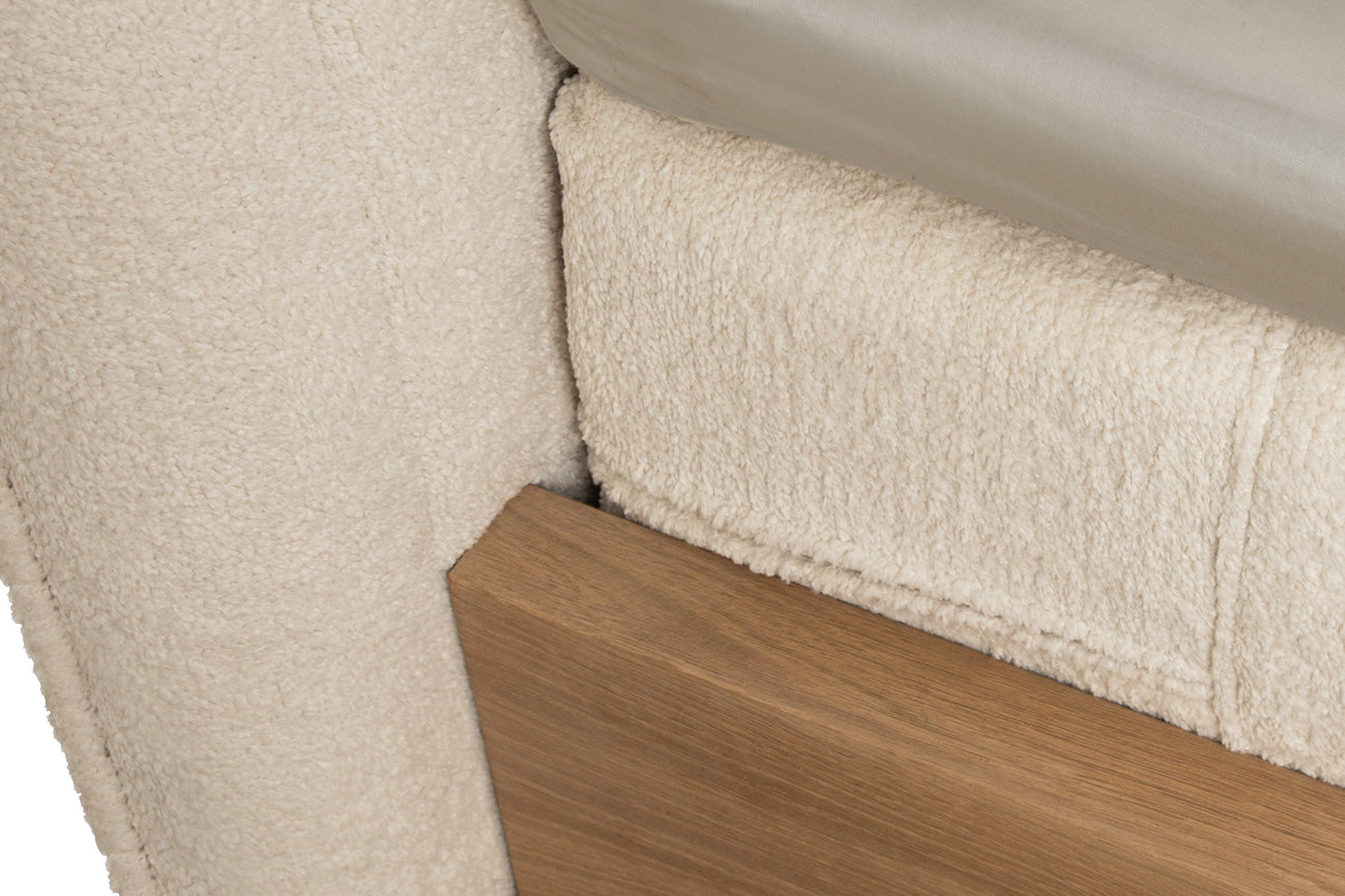 Gestoffeerd matras met topper V320 Teddy
