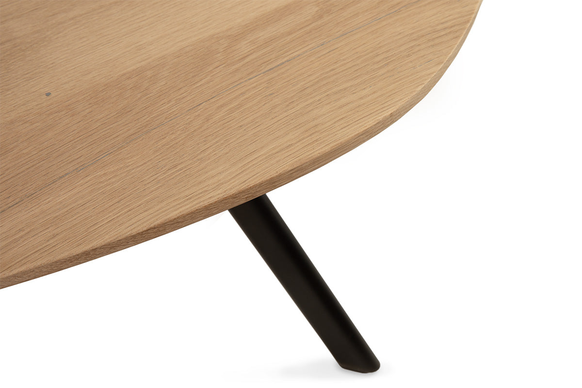 Kiezelvormige eiken salontafel klein
