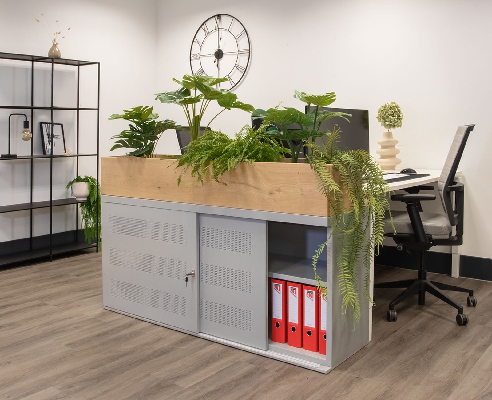 Lage schuifdeurkast akoestisch met plantenbak