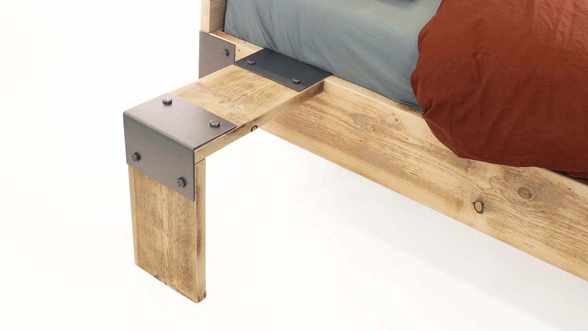 Steigerhouten nachtkastje Trompa
