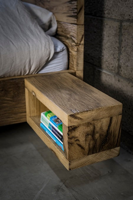 Oud eiken nachtkastje Hangover Barnwood